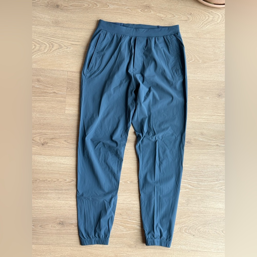Lululemon Men’s Surge Jogger